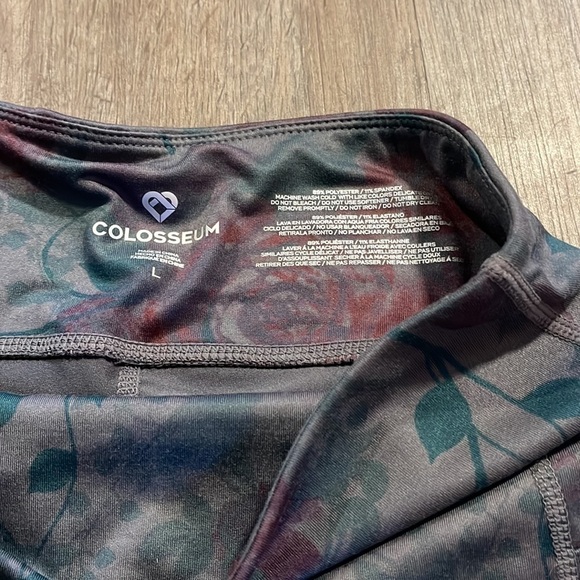 NWT COLOSSEUM ROSE GARDEN BIKER SHORTS (L) - Picture 5 of 6